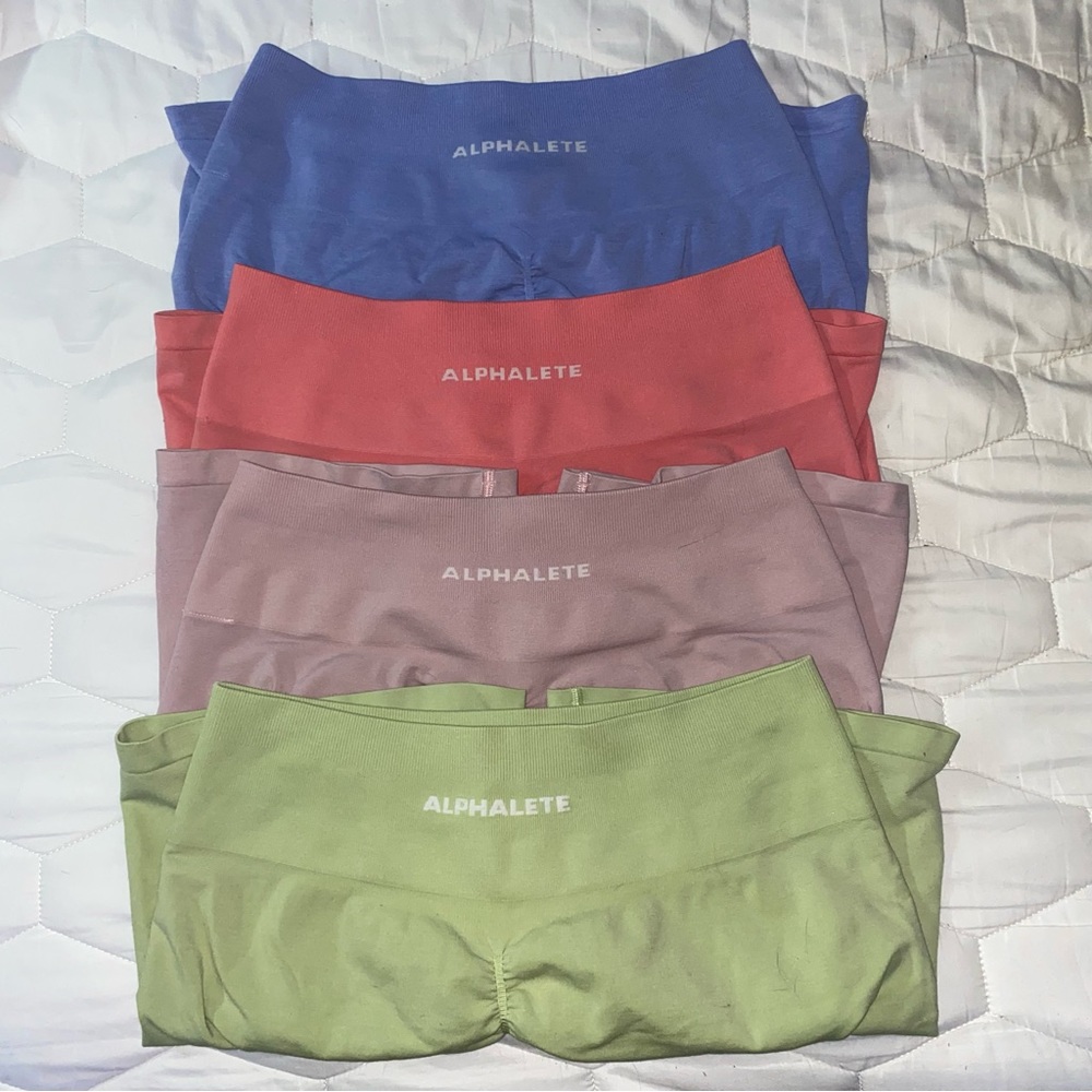 Bundle of 4 Size XL Alphalete Amplify Shorts